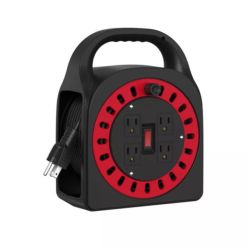 Enrouleur de cordon en plastique 4 sorties 50 pieds Enrouleur de cordon en plastique 4 sorties 50 pieds